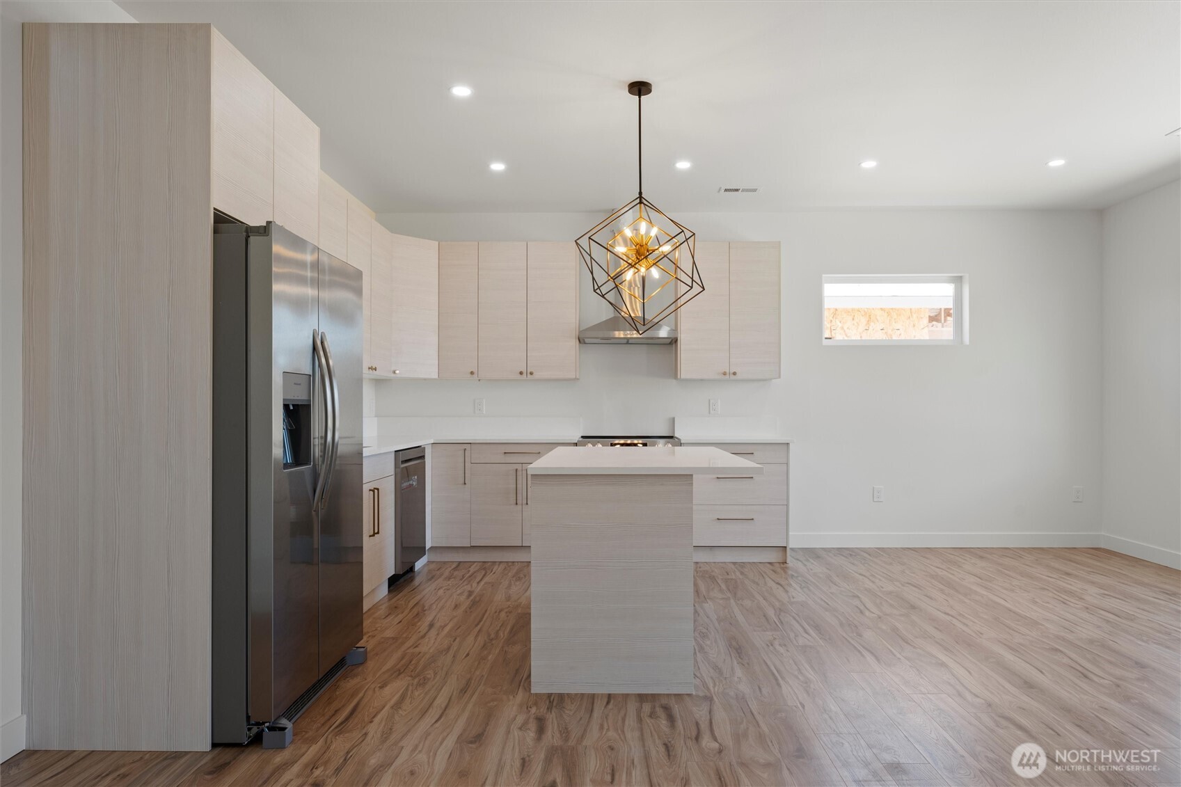 715 Buttercup Street Property Photo 9