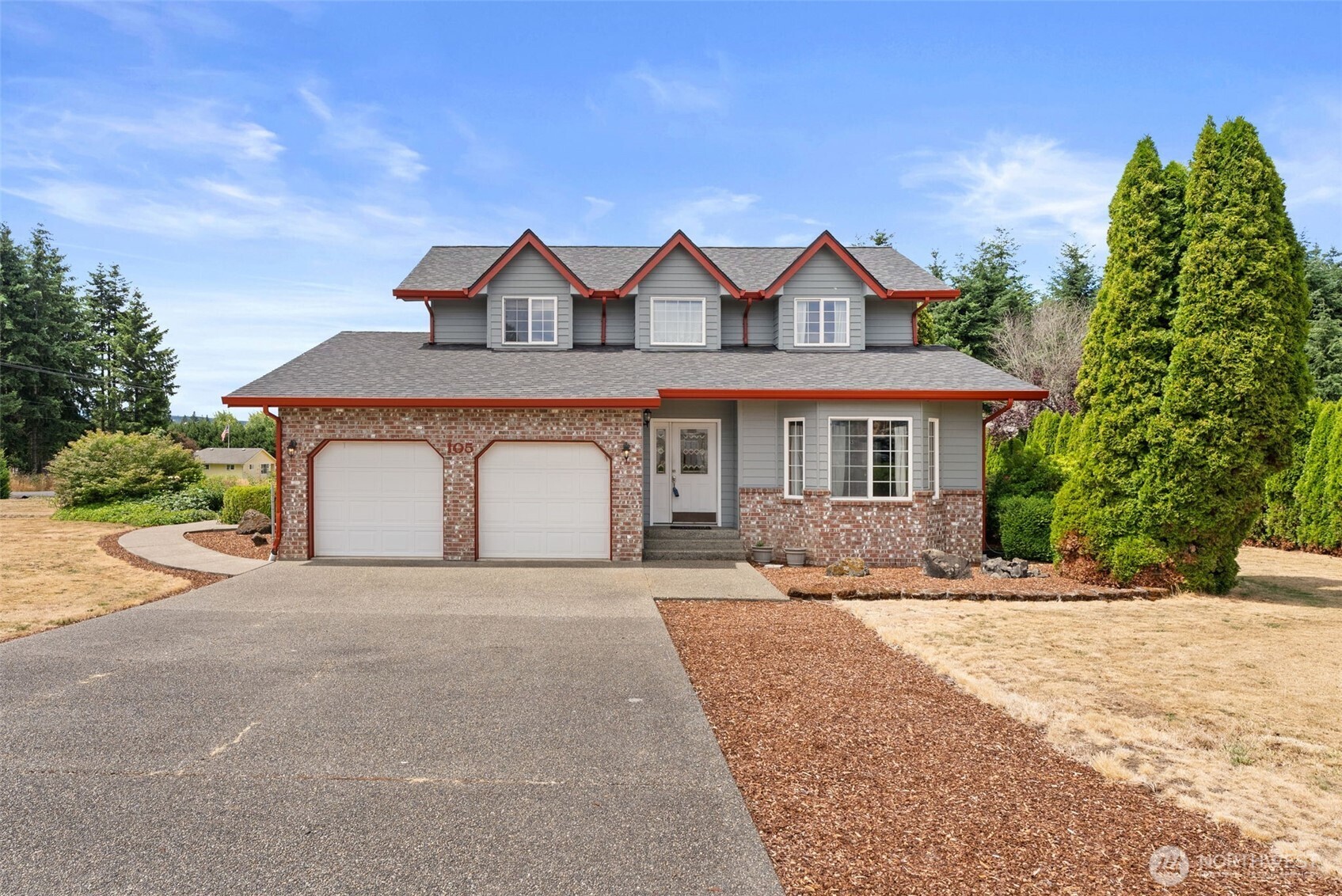 105 Clear View Circle Property Photo 1