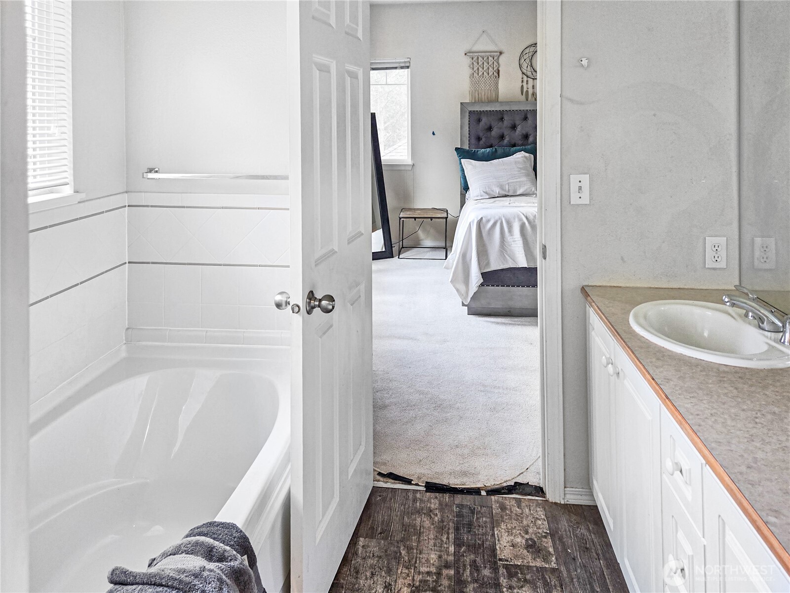 503 S 47th Street 11f Property Photo 21