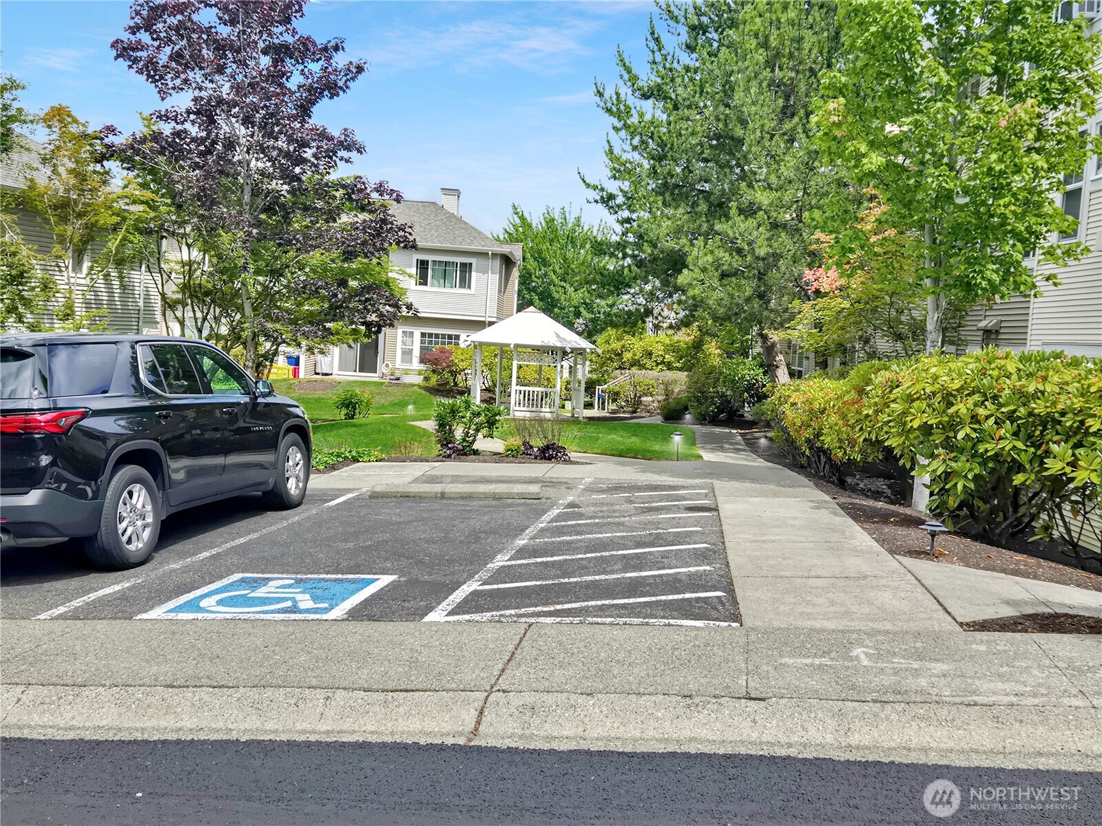 503 S 47th Street 11f Property Photo 31