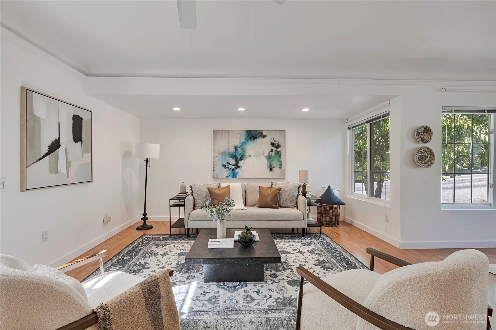 4715 S Orcas Street Property Photo 9