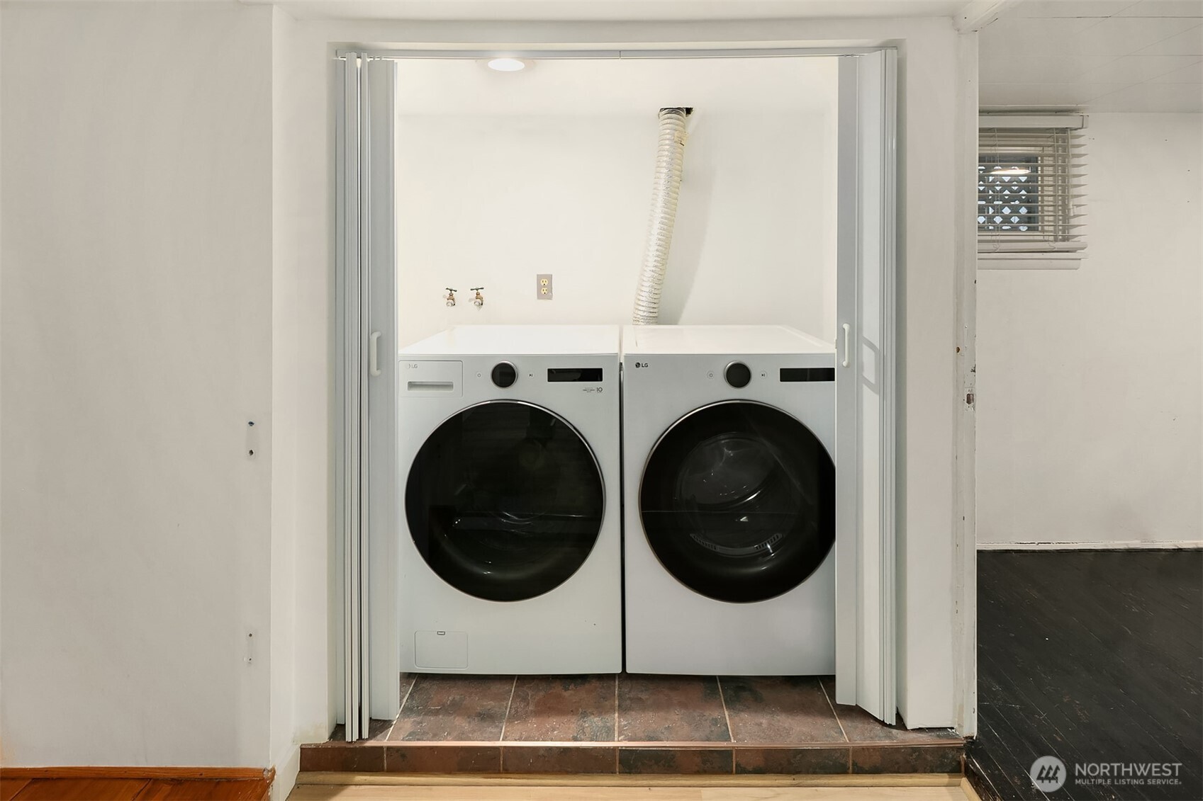 4715 S Orcas Street Property Photo 21