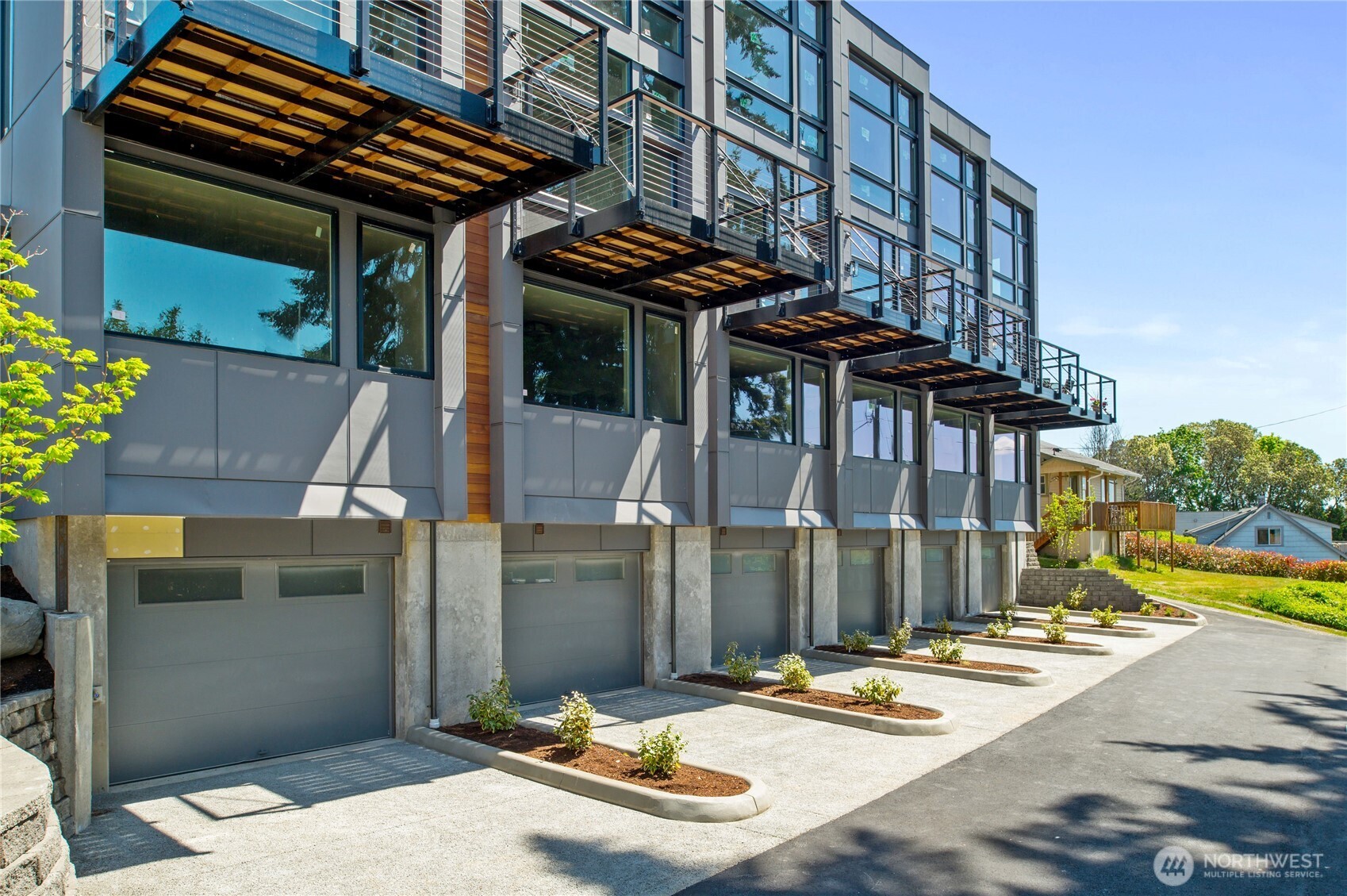 1149 Wheaton Way Property Photo 7