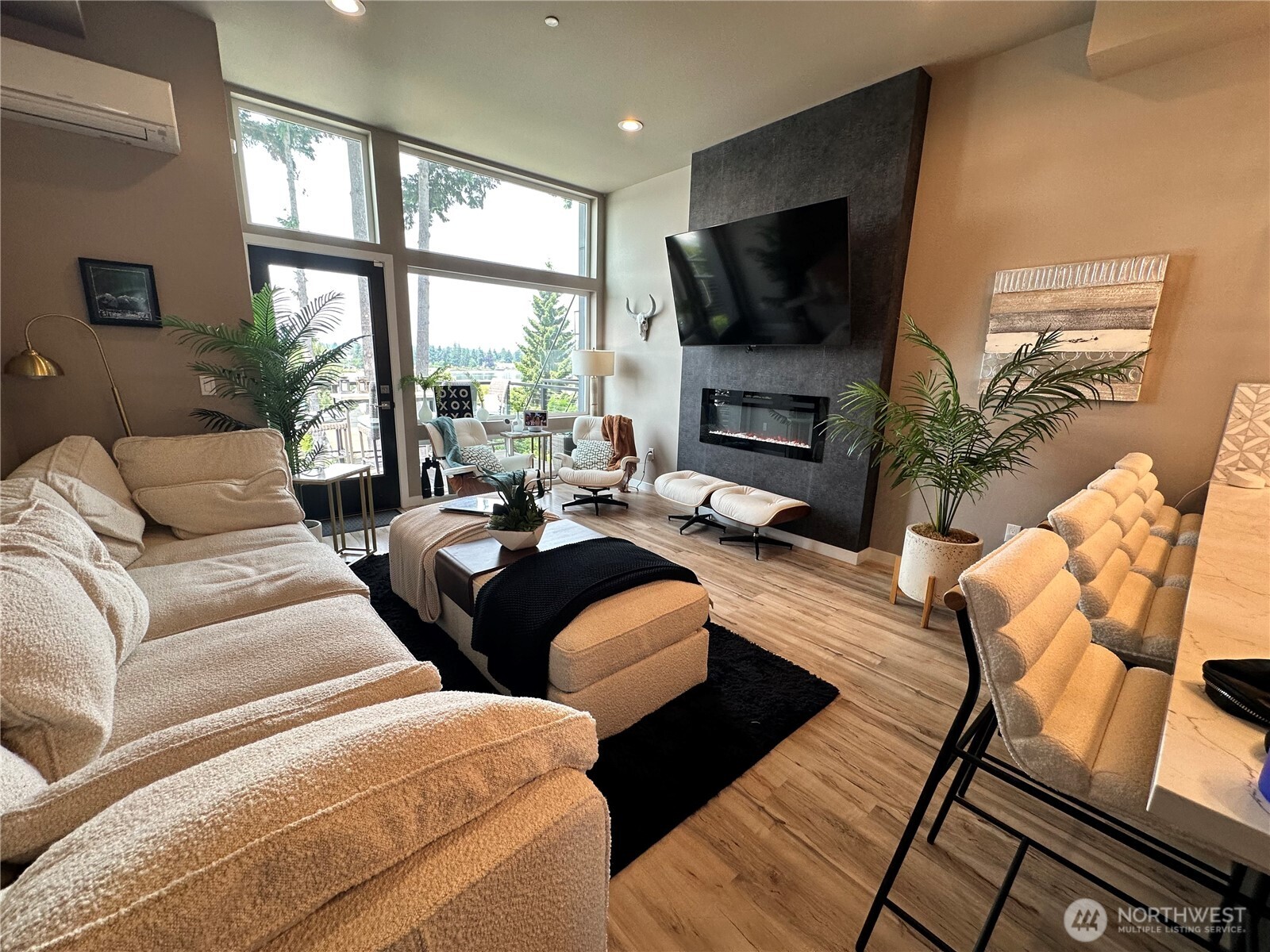 1149 Wheaton Way Property Photo 16