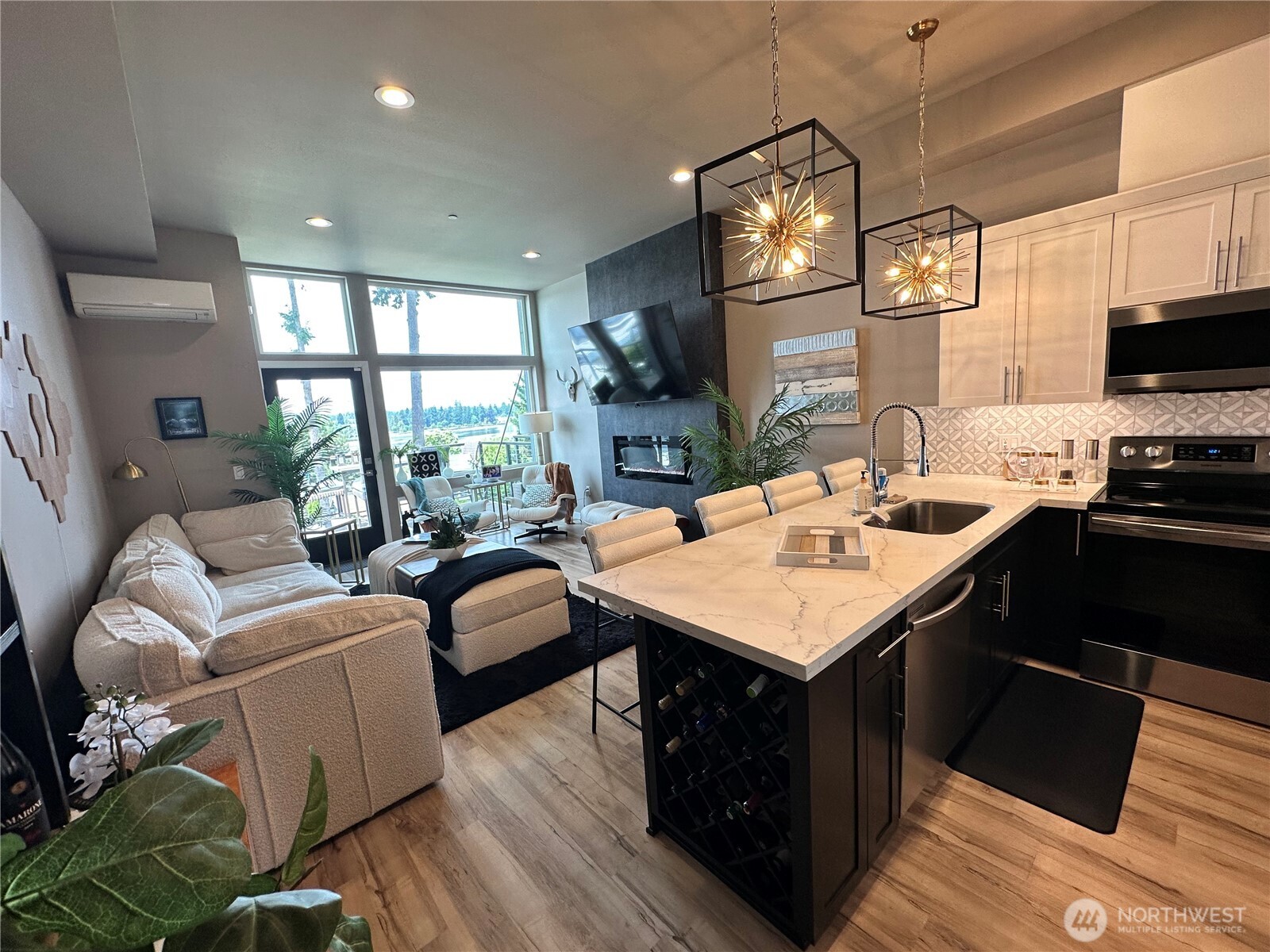 1149 Wheaton Way Property Photo 17