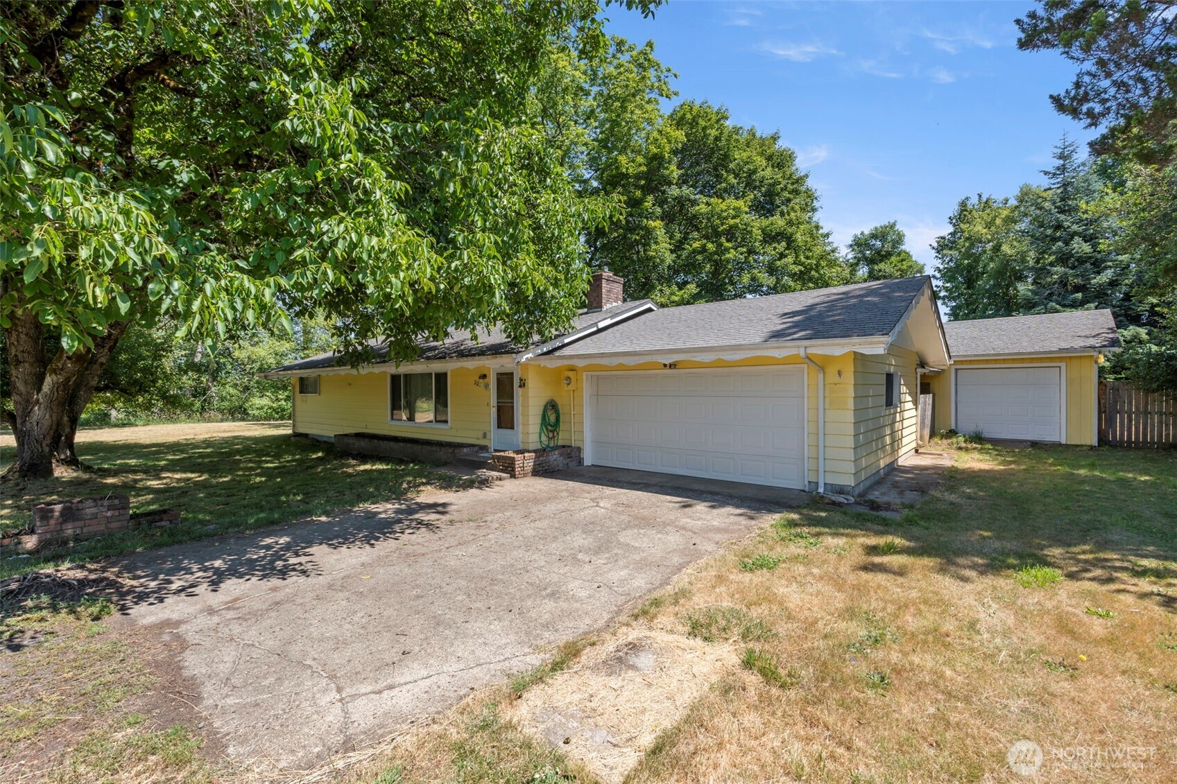 202 California Street Property Photo 1