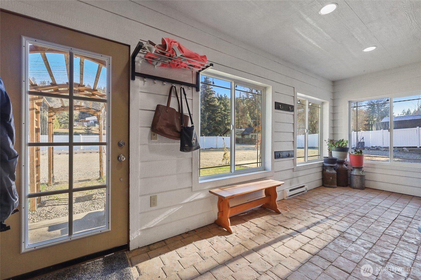 39605 N Elk-chattaroy Road Property Photo 6