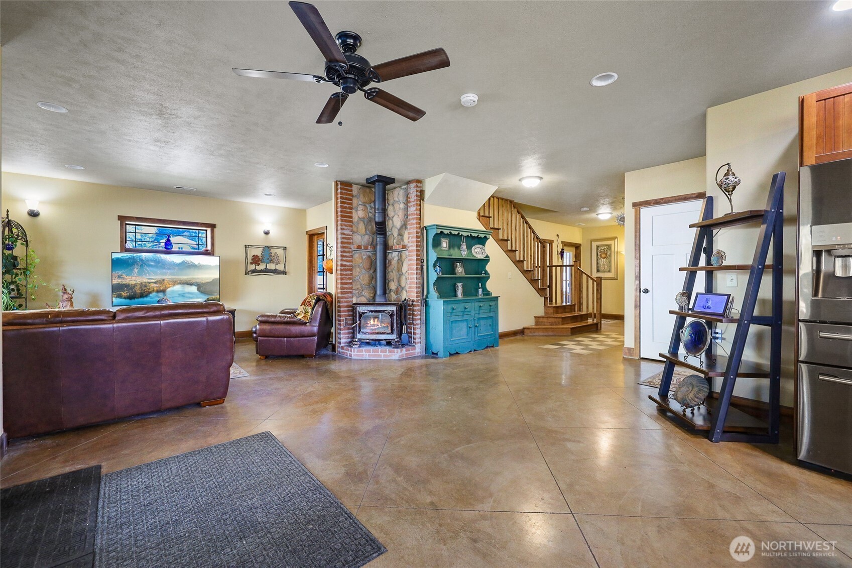 39605 N Elk-chattaroy Road Property Photo 11