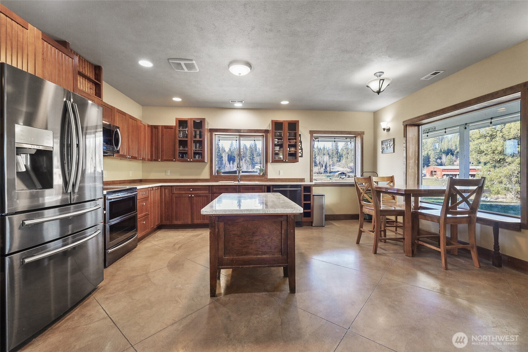 39605 N Elk-chattaroy Road Property Photo 15