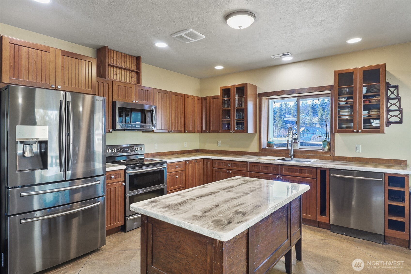 39605 N Elk-chattaroy Road Property Photo 16