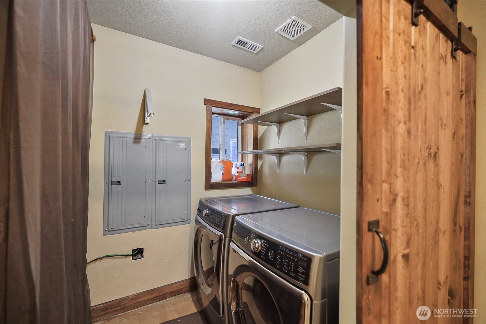 39605 N Elk-chattaroy Road Property Photo 24