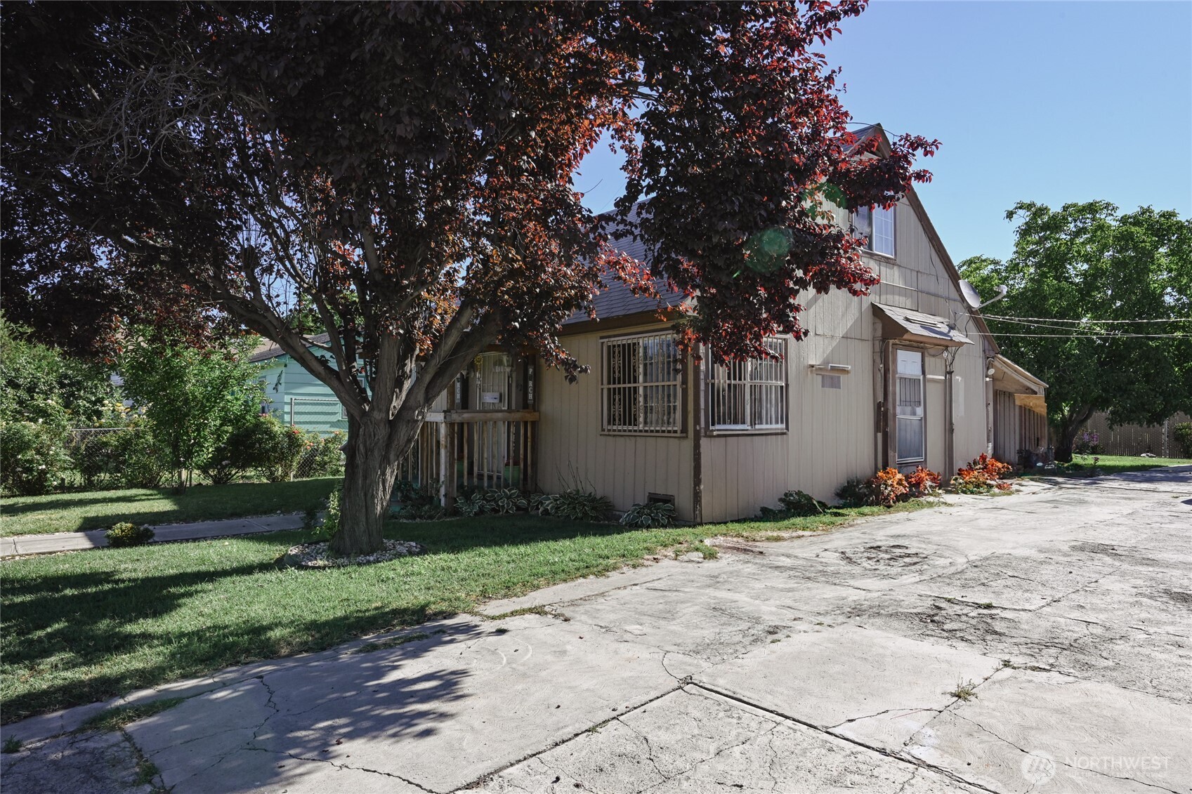 712 S 10th Street Property Photo 1