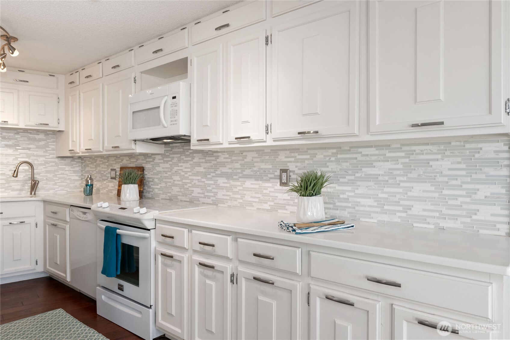 22315 6th Avenue A109 Property Photo 8