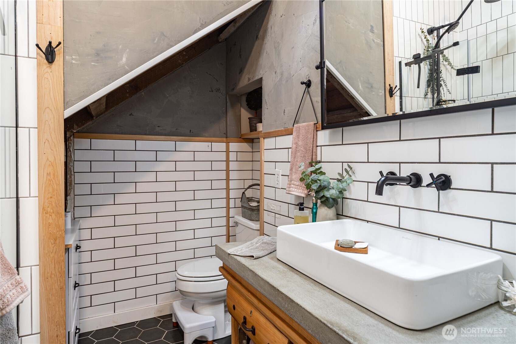 111 Herbert Street Property Photo 14