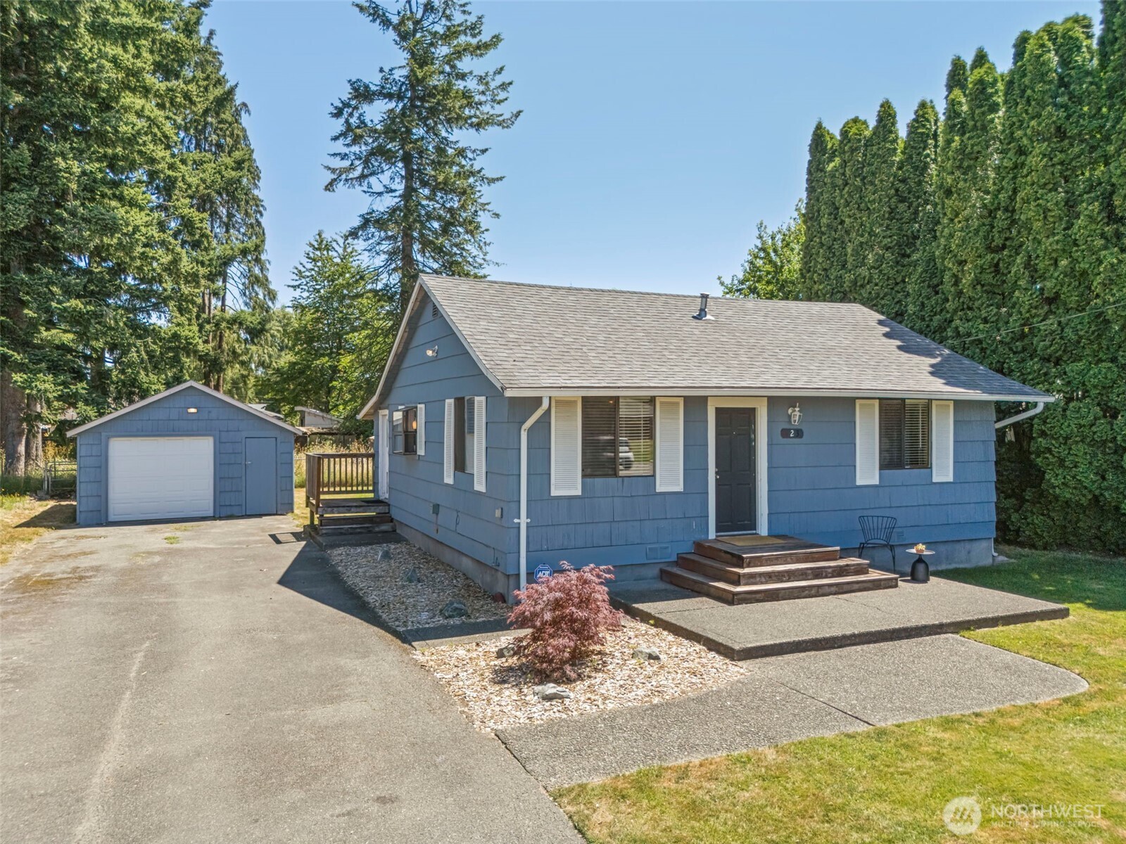 423 20th Street Property Photo 1