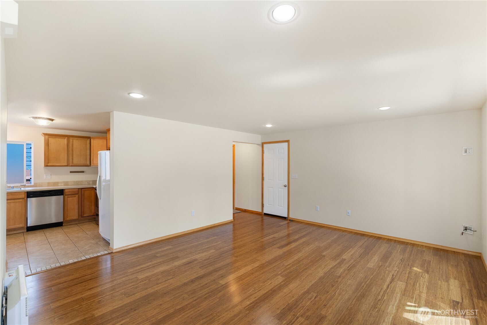 408 Eddy Court Property Photo 3