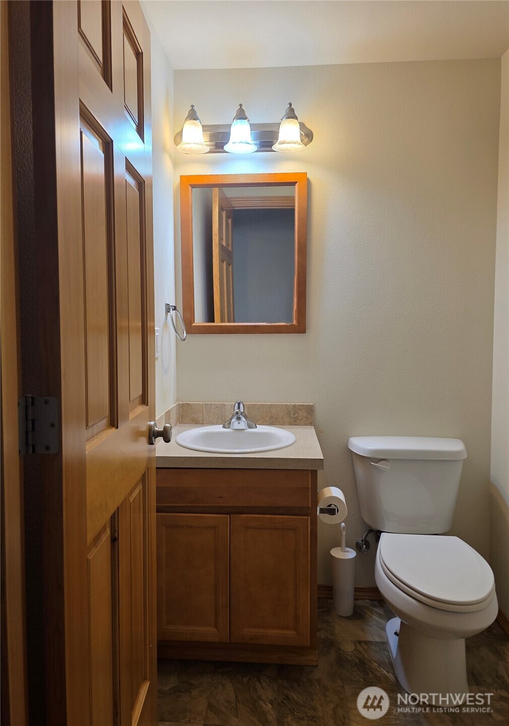 408 Eddy Court Property Photo 13