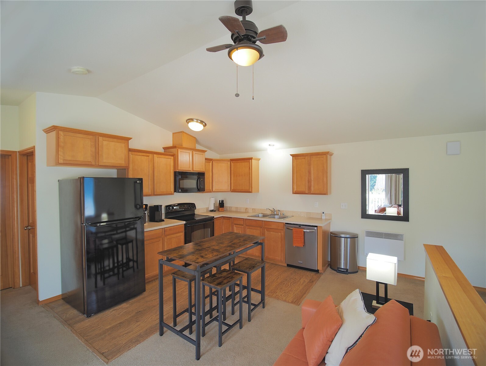 408 Eddy Court Property Photo 38