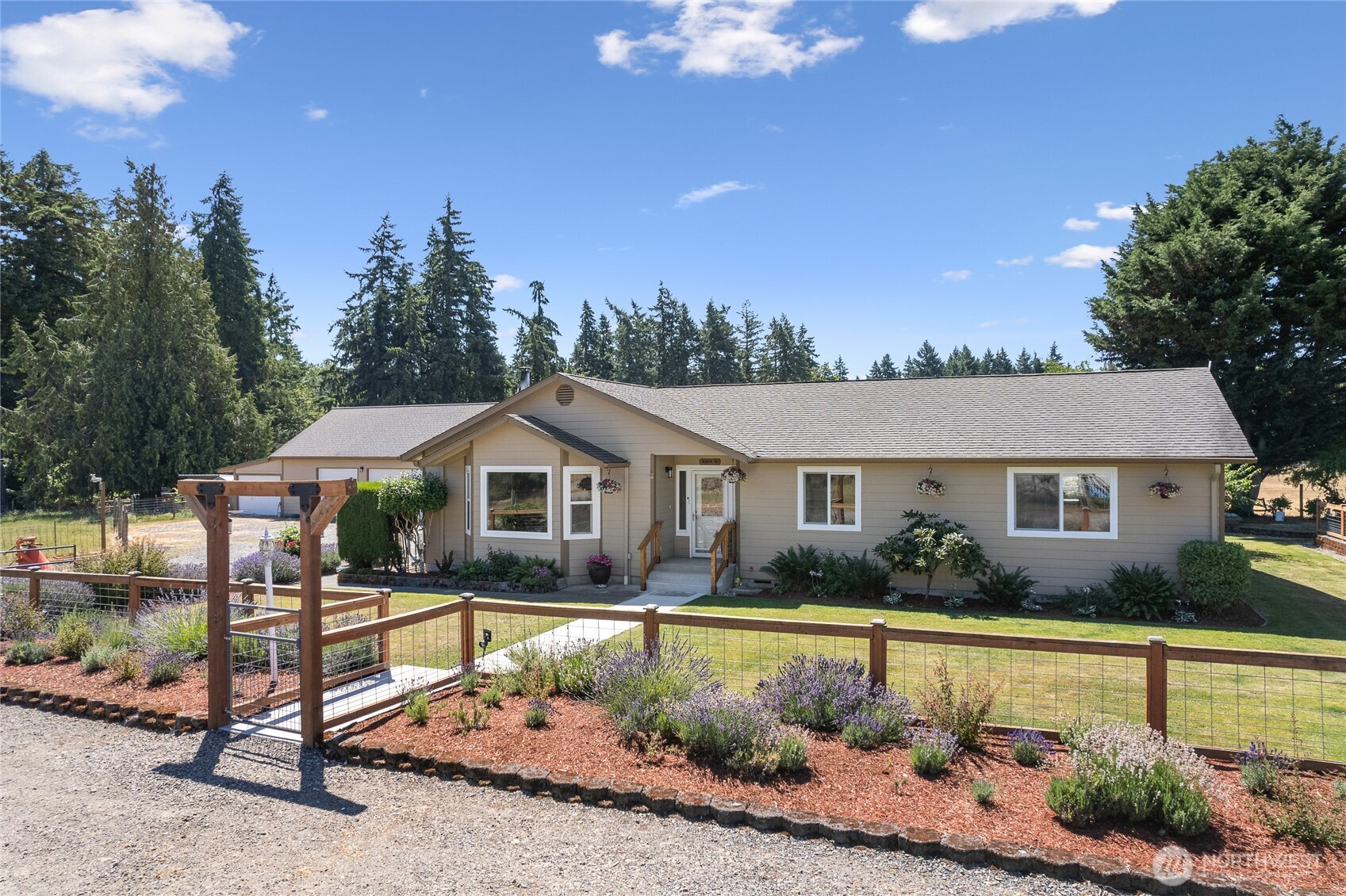 4004 50th Street Ct Property Photo 2