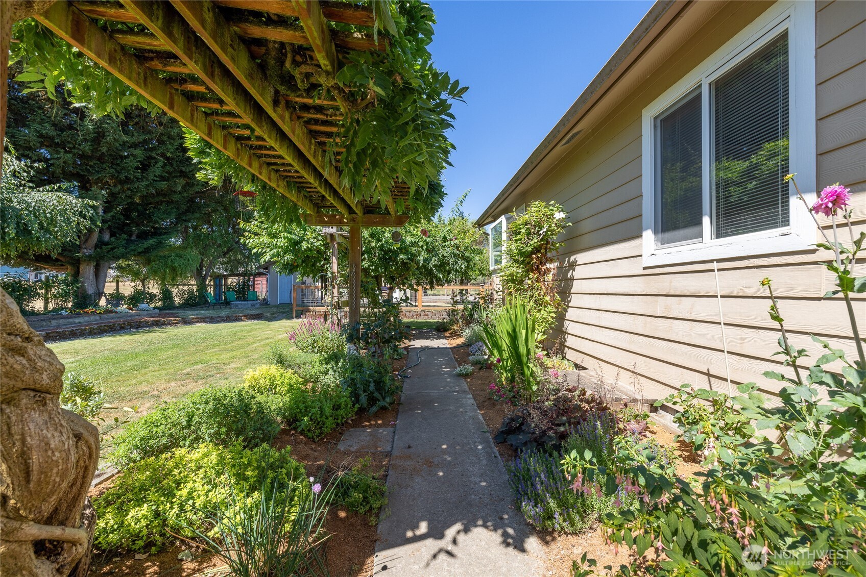 4004 50th Street Ct Property Photo 5