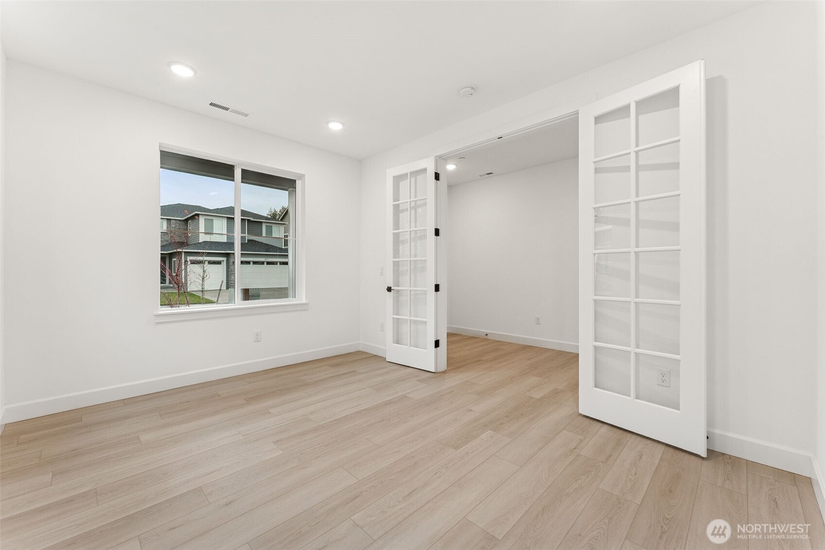 18019 139th Place 19 Property Photo 4