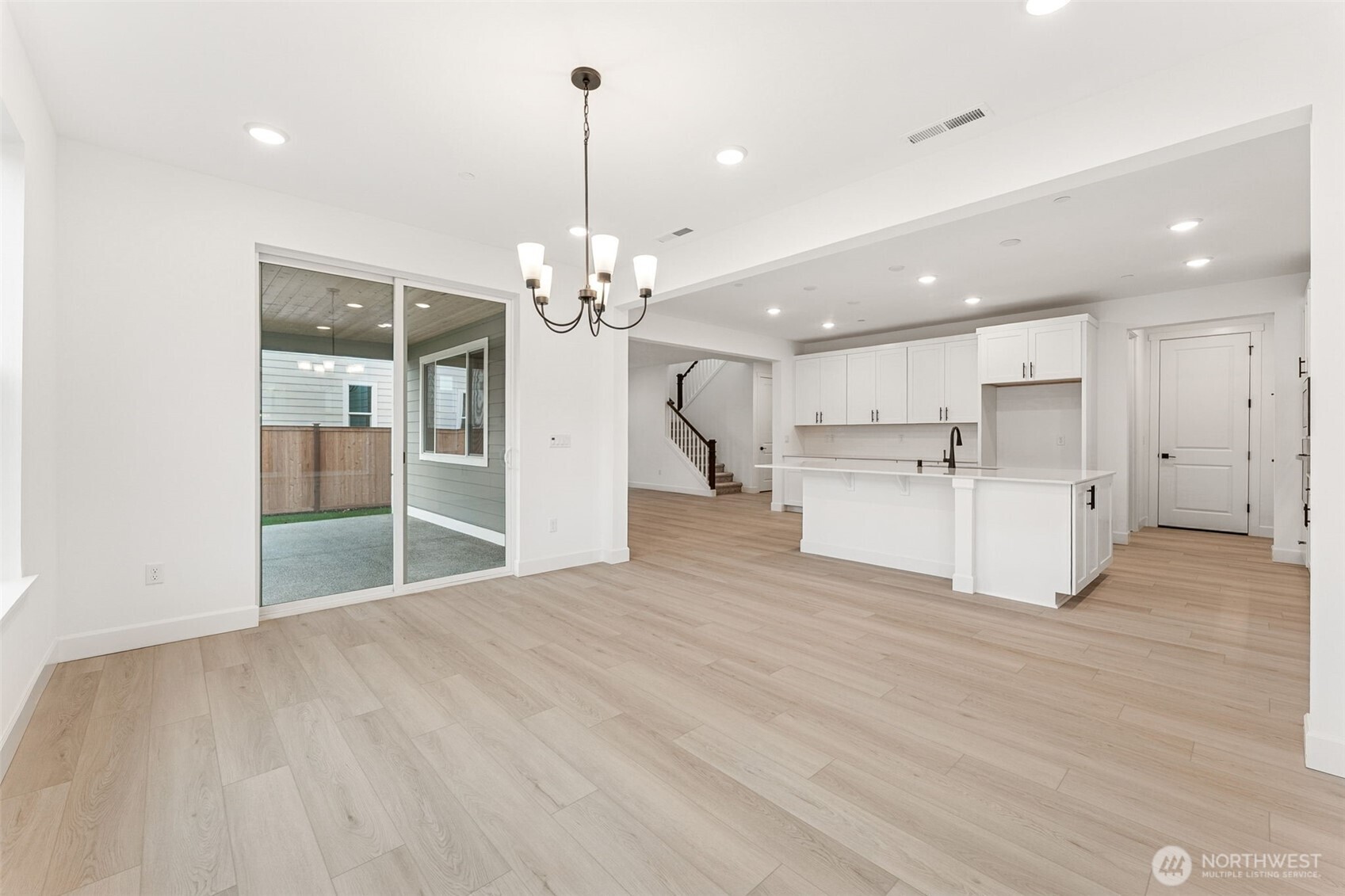 18019 139th Place 19 Property Photo 7