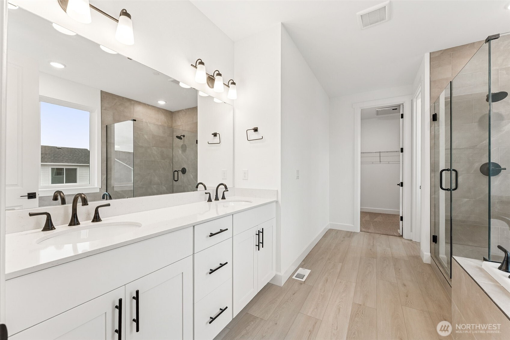 18019 139th Place 19 Property Photo 9