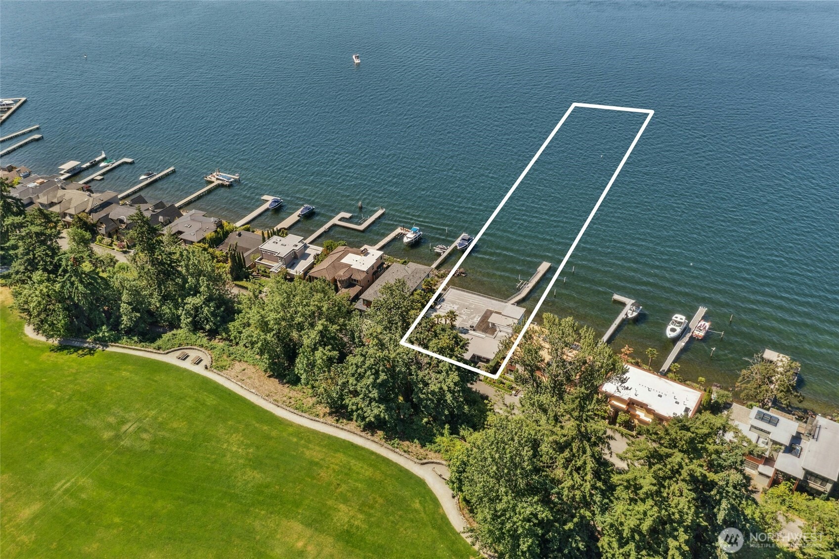 195 Lake Avenue Property Photo