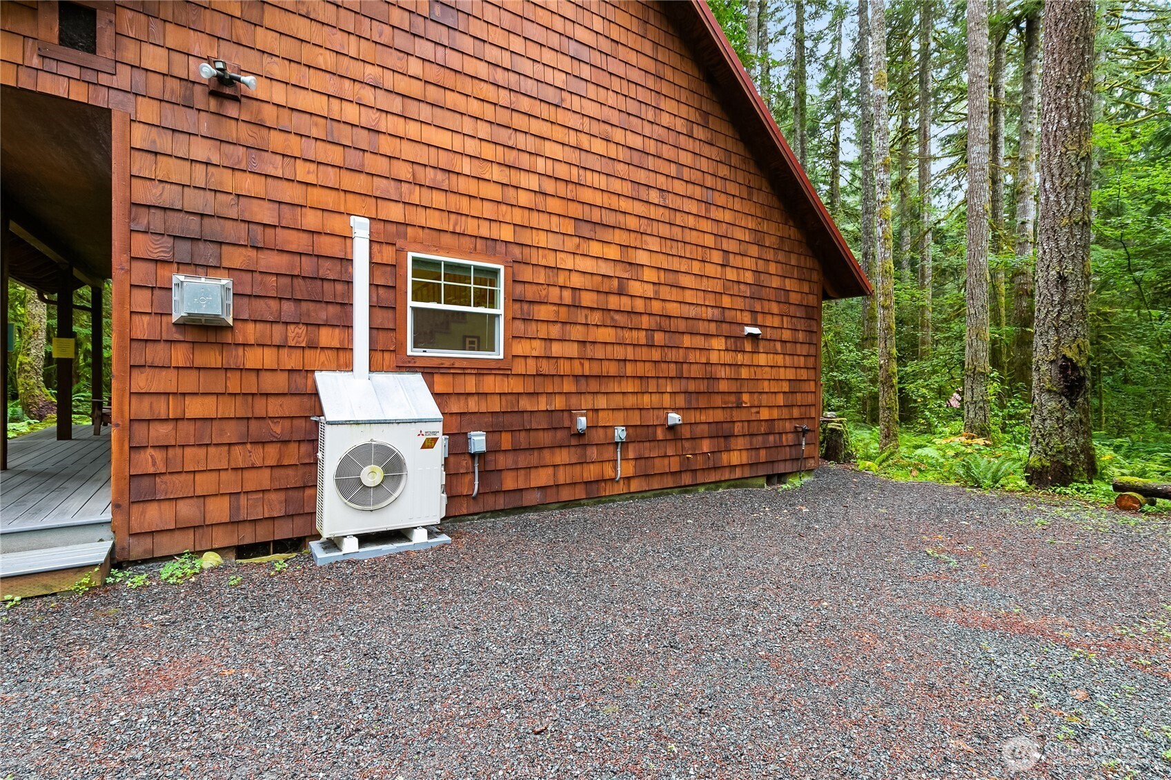 7493 Miller Way Property Photo 6