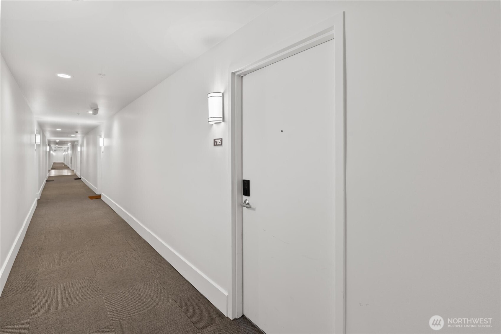 321 10th Avenue 705 Property Photo 5