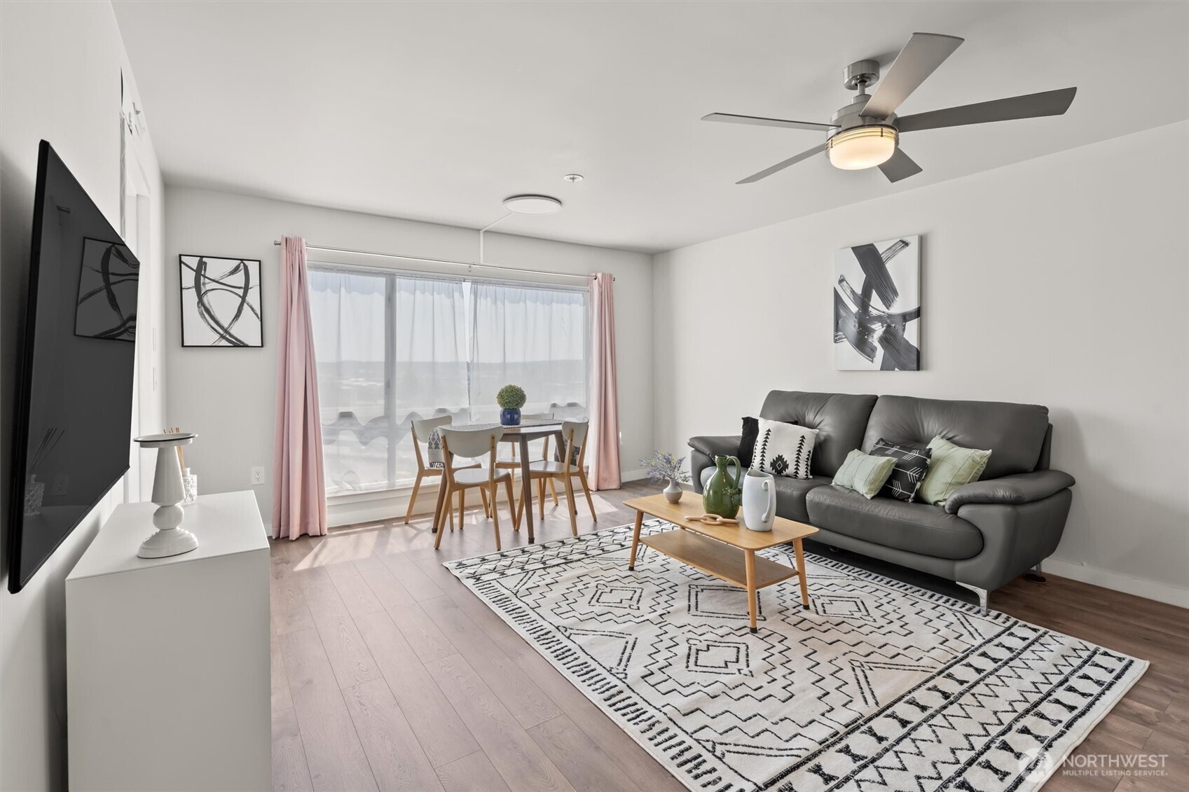 321 10th Avenue 705 Property Photo 8