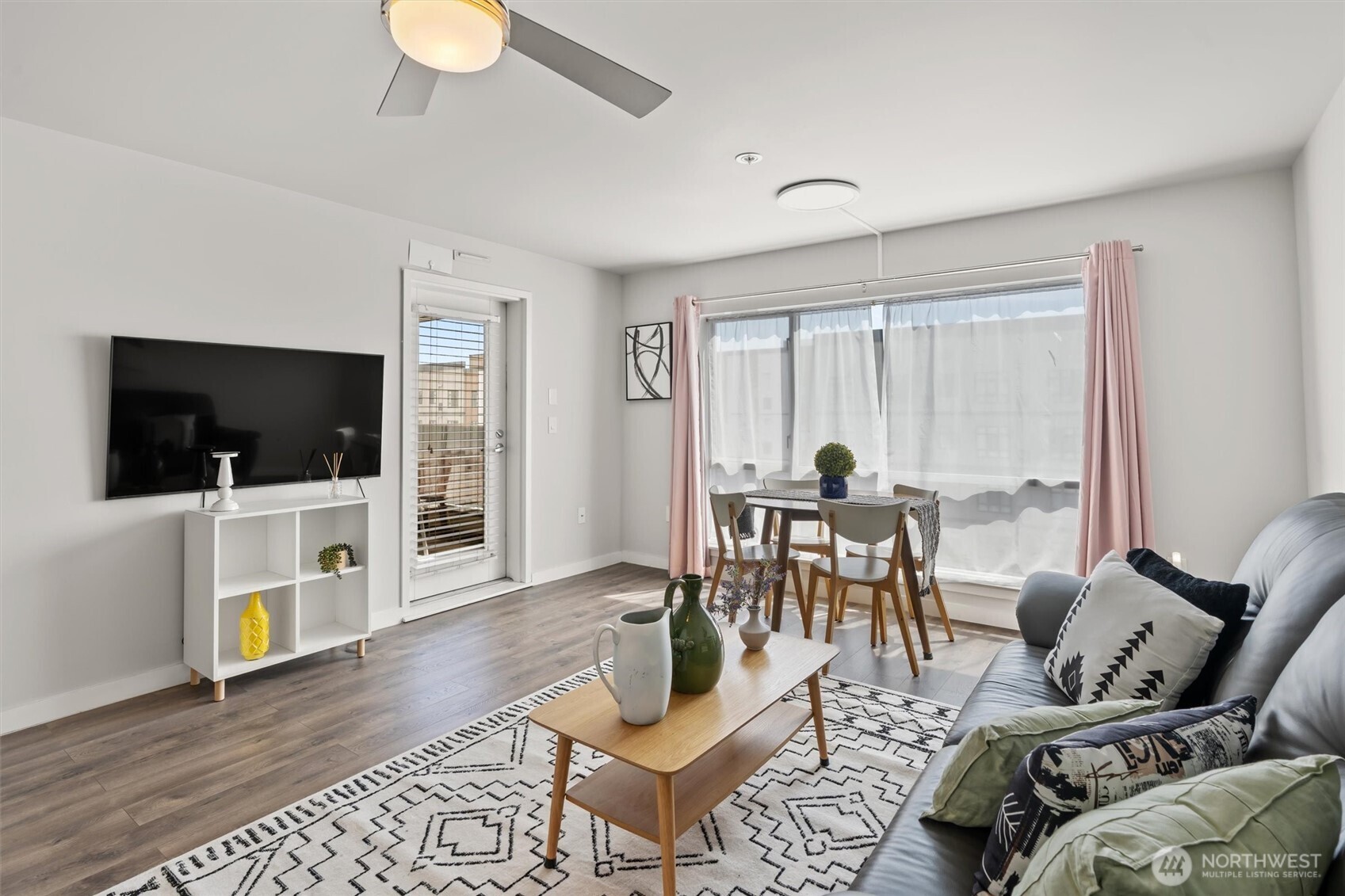 321 10th Avenue 705 Property Photo 11