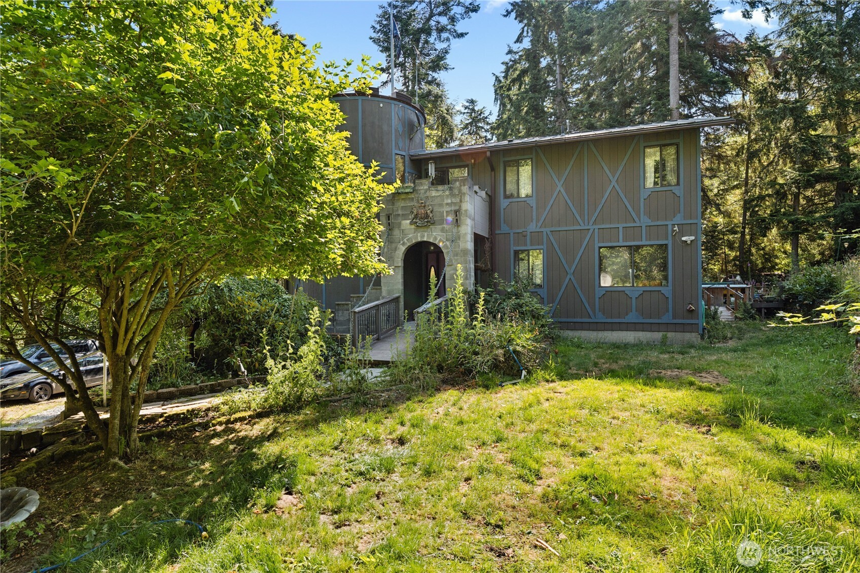 671 Edmonds Road Property Photo 1