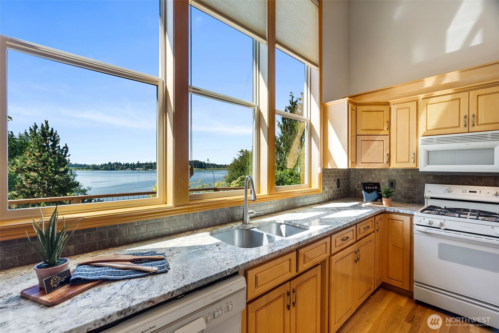 6701 Macintosh Court Property Photo 22