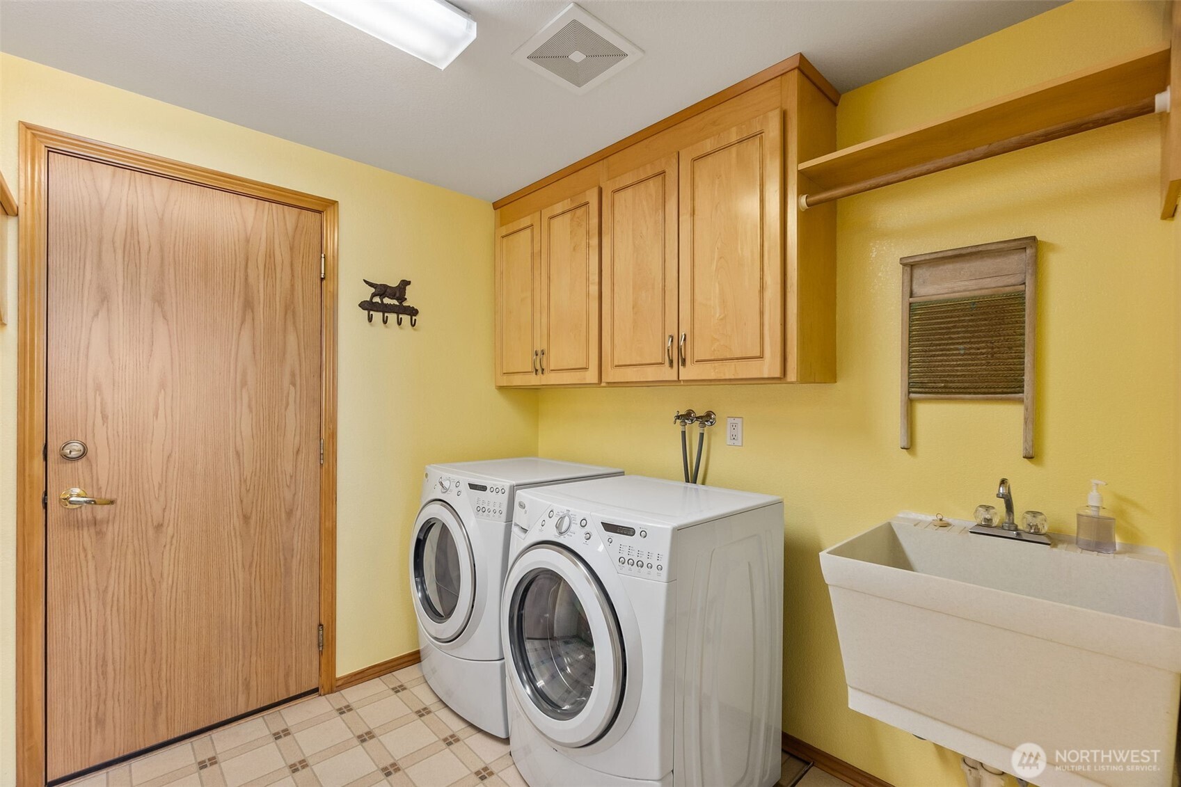 6701 Macintosh Court Property Photo 26