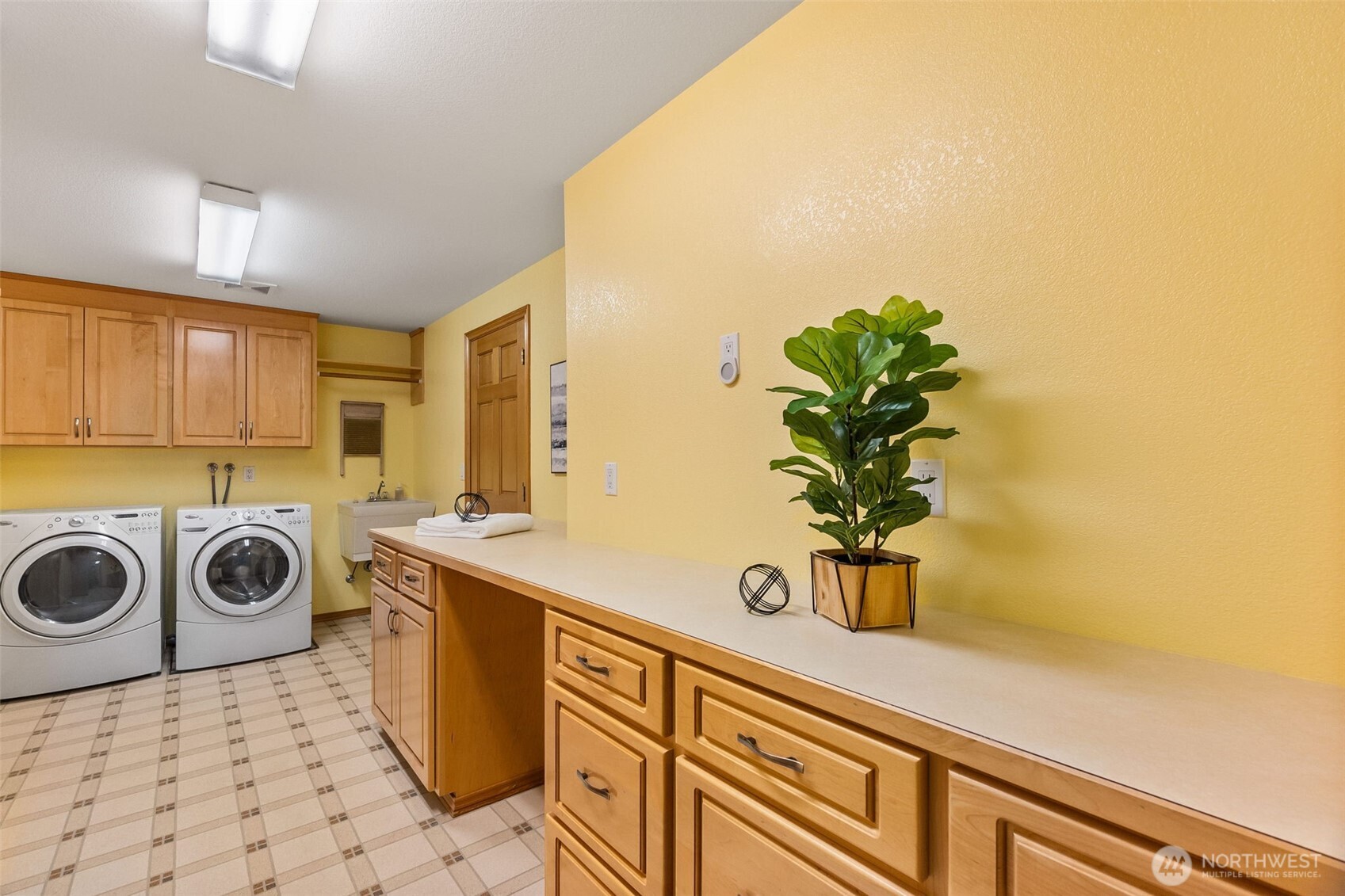 6701 Macintosh Court Property Photo 28