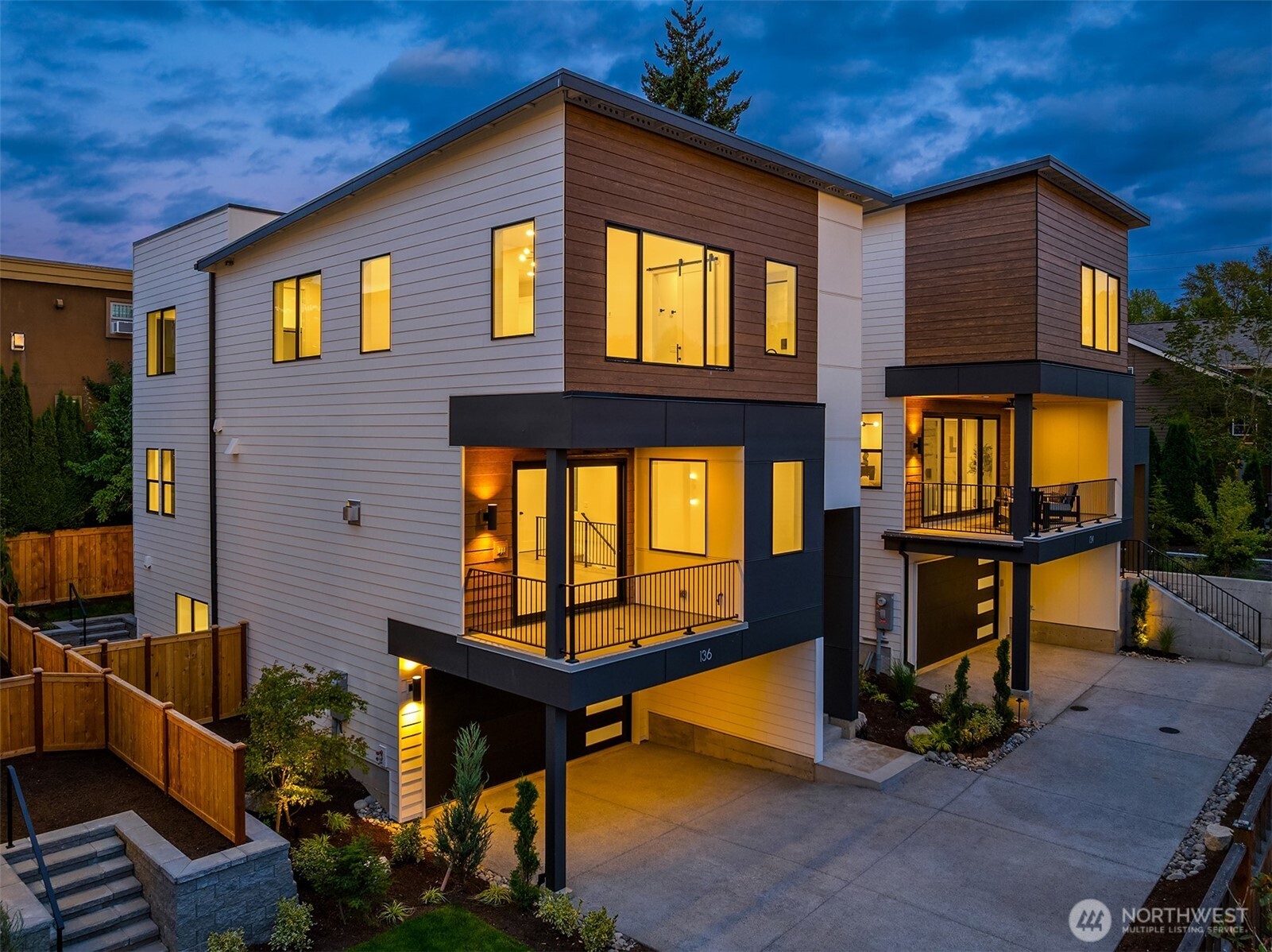 136 8th Court Property Photo 1
