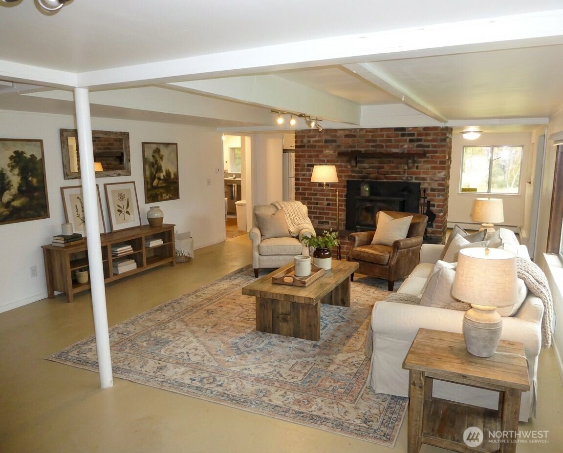 18612 51st Avenue Property Photo 23