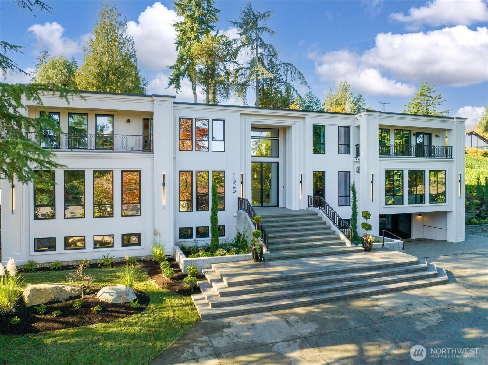1525 79th Place Property Photo 1