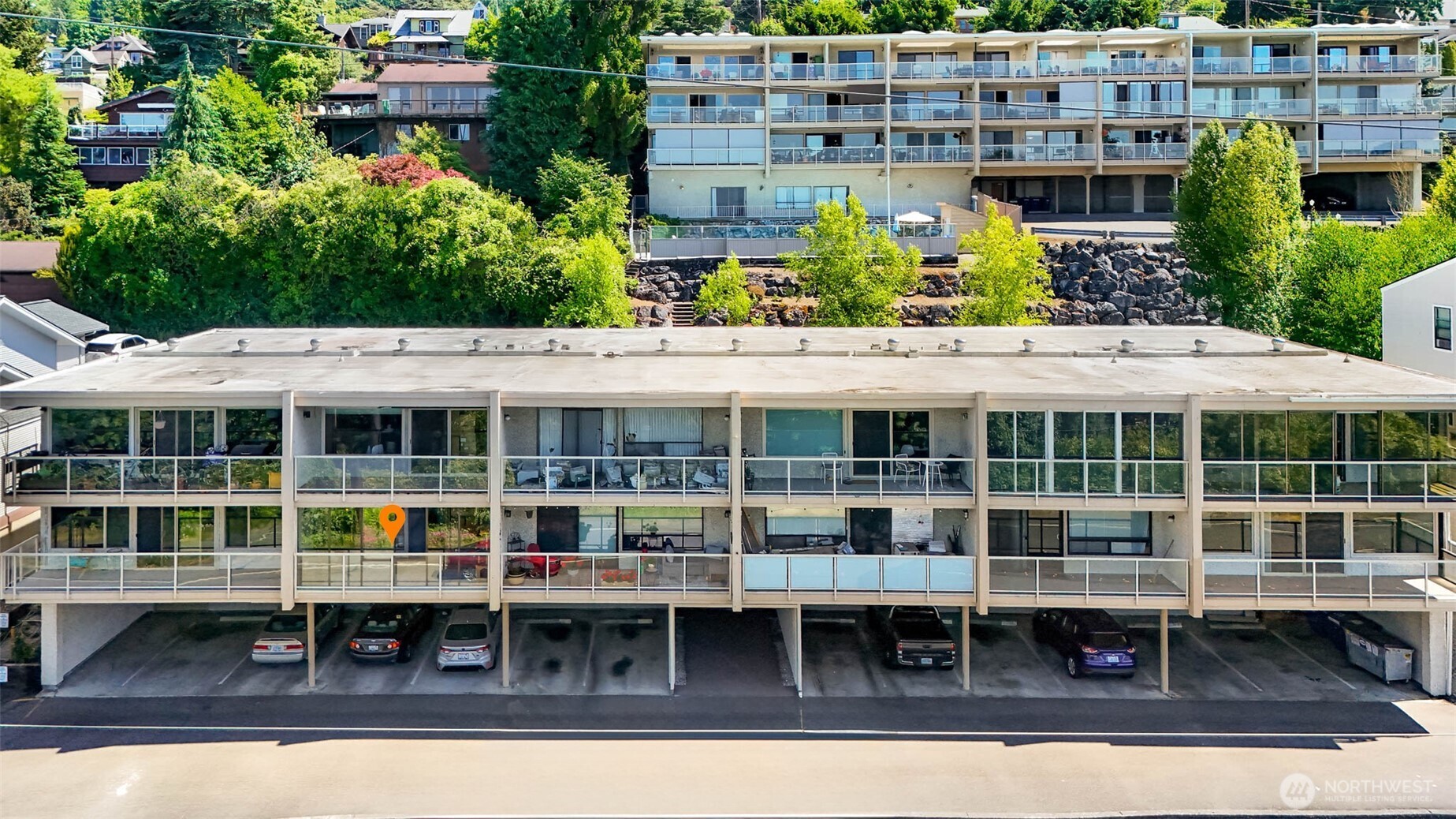 414 Boulevard 105 Property Photo 2
