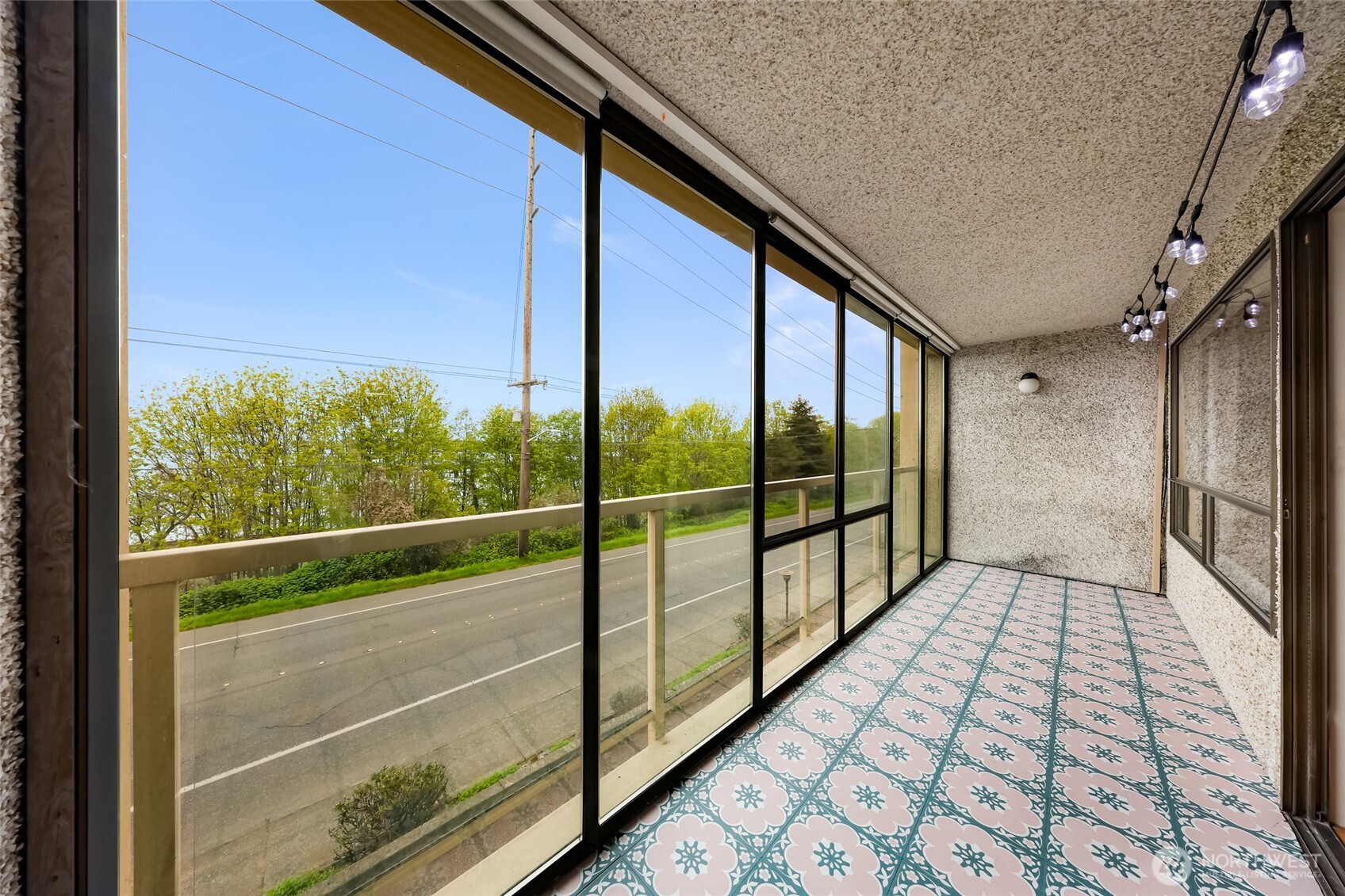 414 Boulevard 105 Property Photo 25
