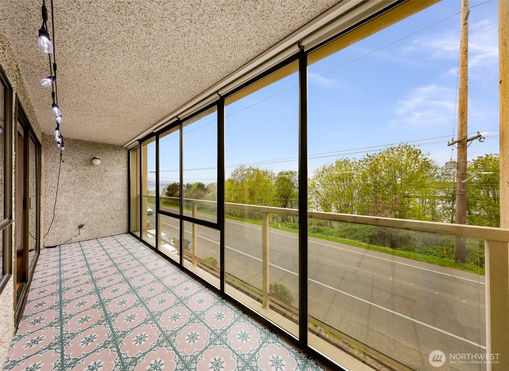 414 Boulevard 105 Property Photo 27