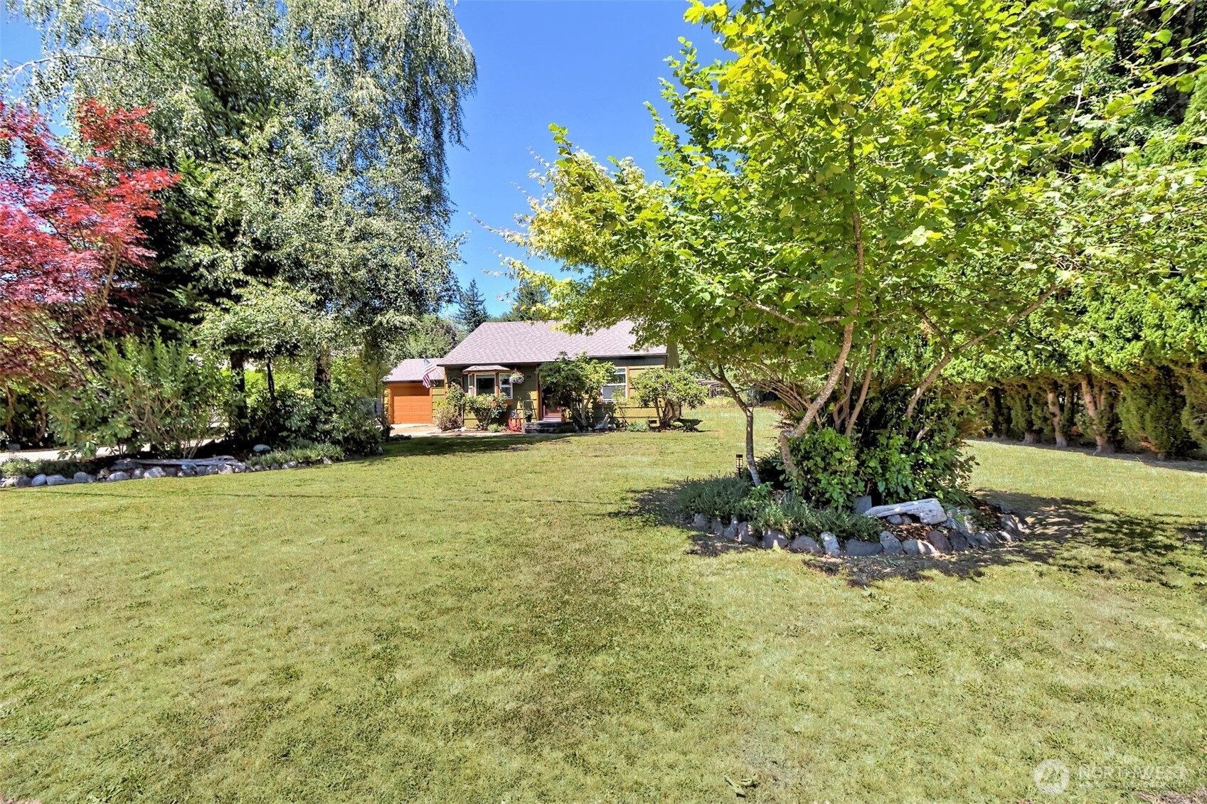 1912 Elliott Avenue Property Photo 3