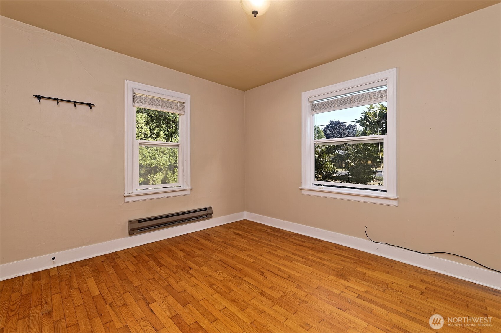 1912 Elliott Avenue Property Photo 19