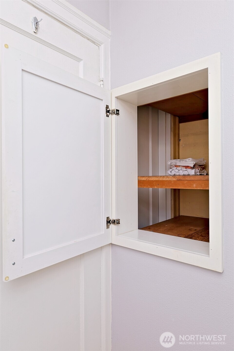 1912 Elliott Avenue Property Photo 22