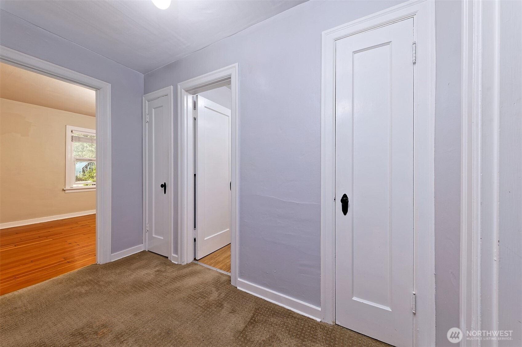 1912 Elliott Avenue Property Photo 23