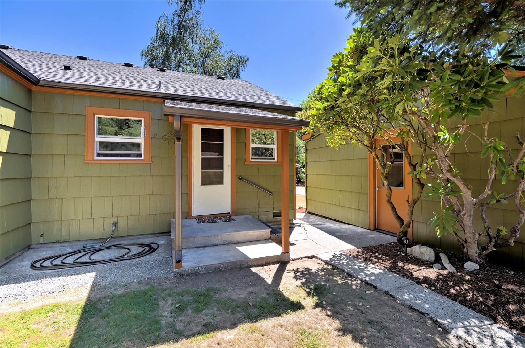 1912 Elliott Avenue Property Photo 27