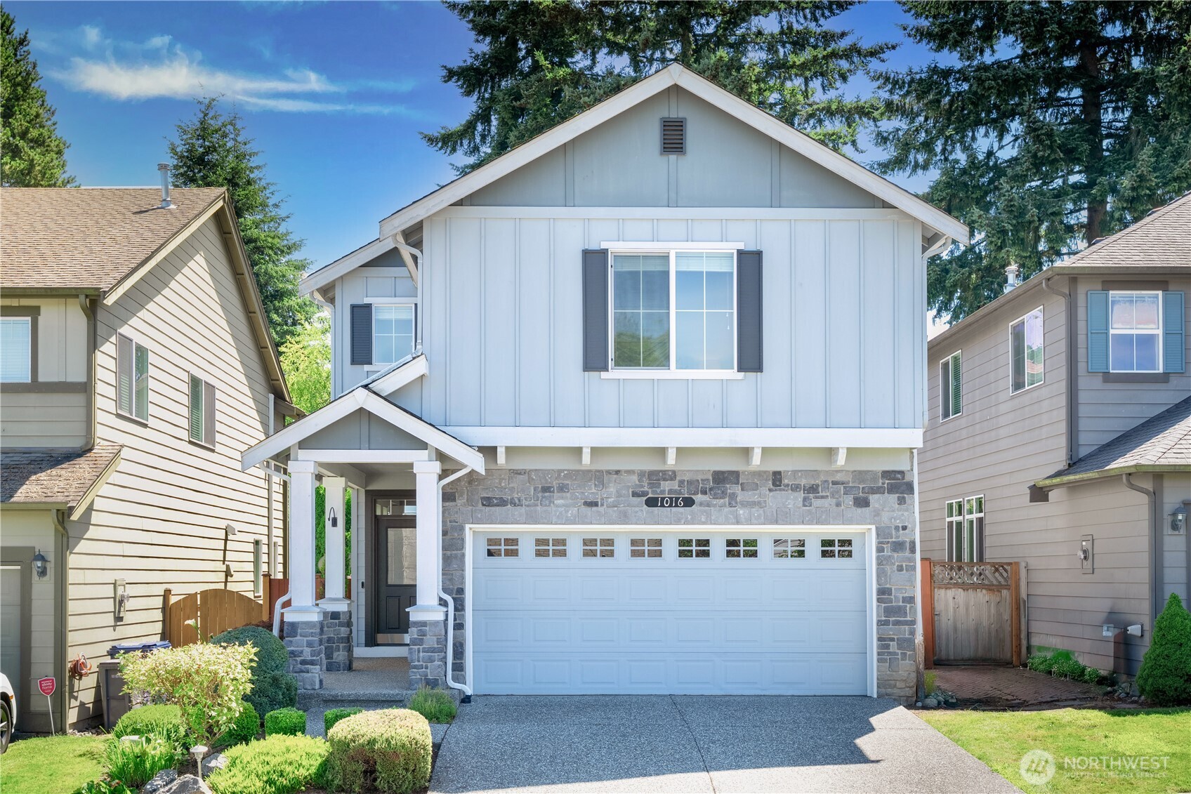 1016 167th Place Property Photo 1