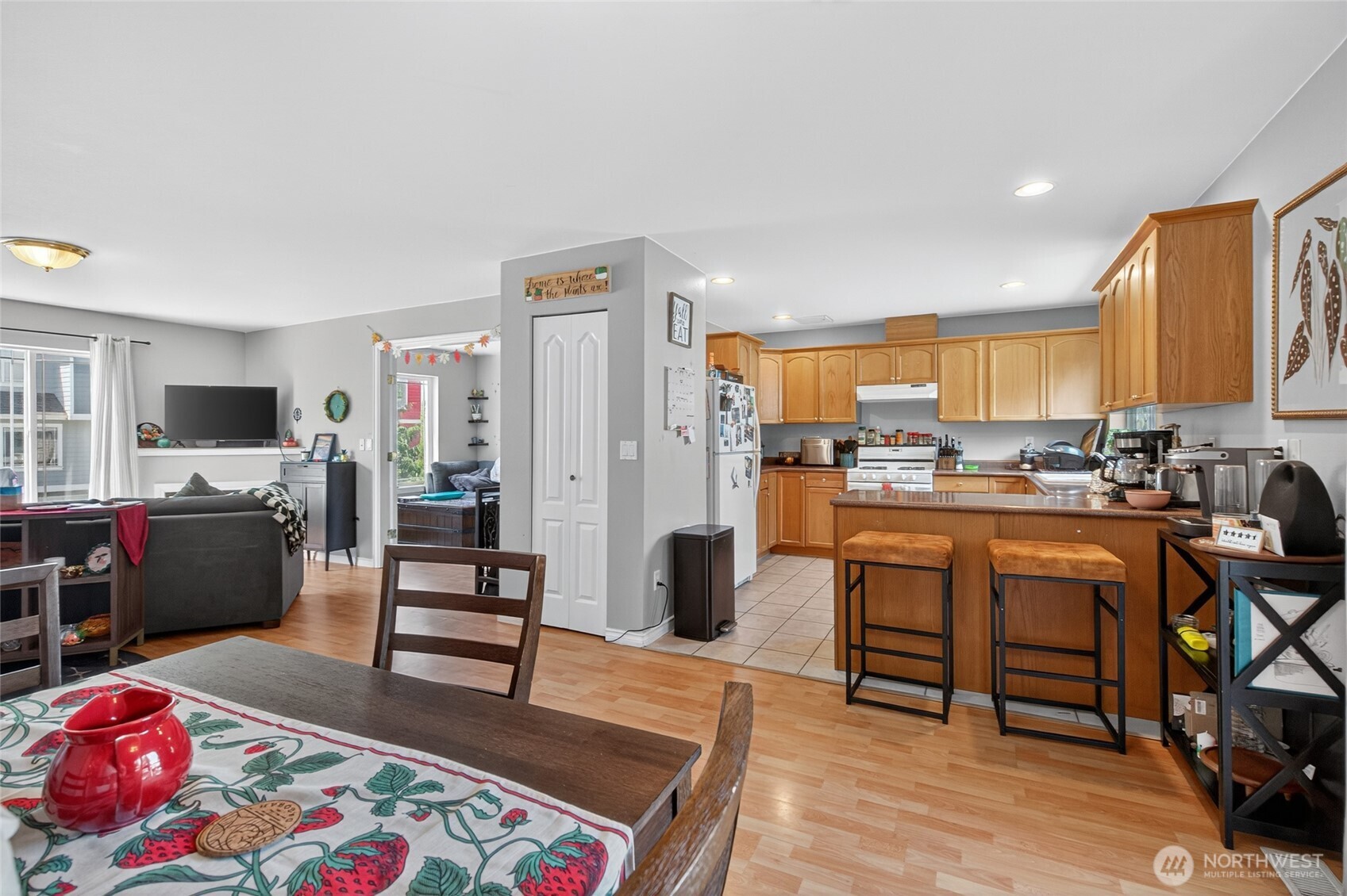 4244 Archer Drive Property Photo 4