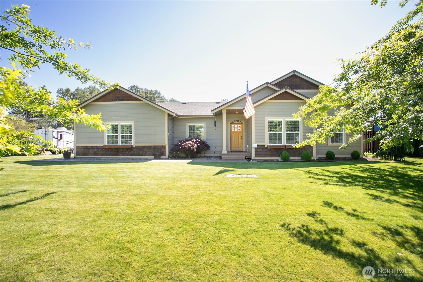 679 Robinson Street Property Photo 1